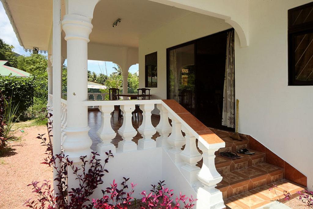 Coco Bay Villa เบเซนต์แอนน์ ภายนอก รูปภาพ